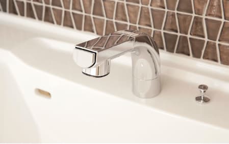 シングルレバー式シャワー水栓